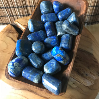 Lapis Lazuli: Inner Wisdom and Spiritual Enlightenment